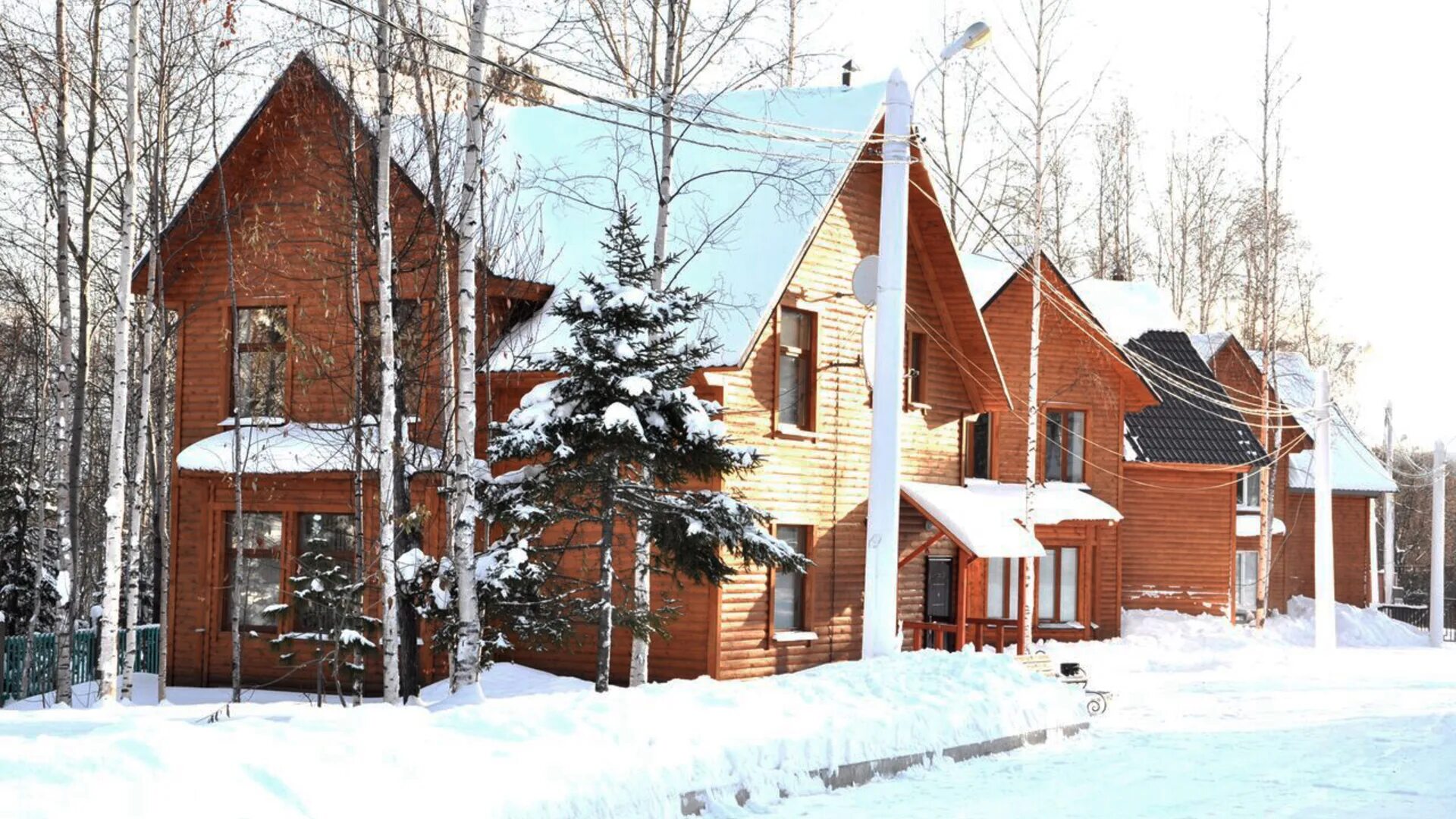 Коттеджный городок русь байкальск. Отель гранд байкал гора собо. Гостиницы в байкальске на соболиной горе. Гранд байкал гора соболиная. Гостиница соболиная байкальск.