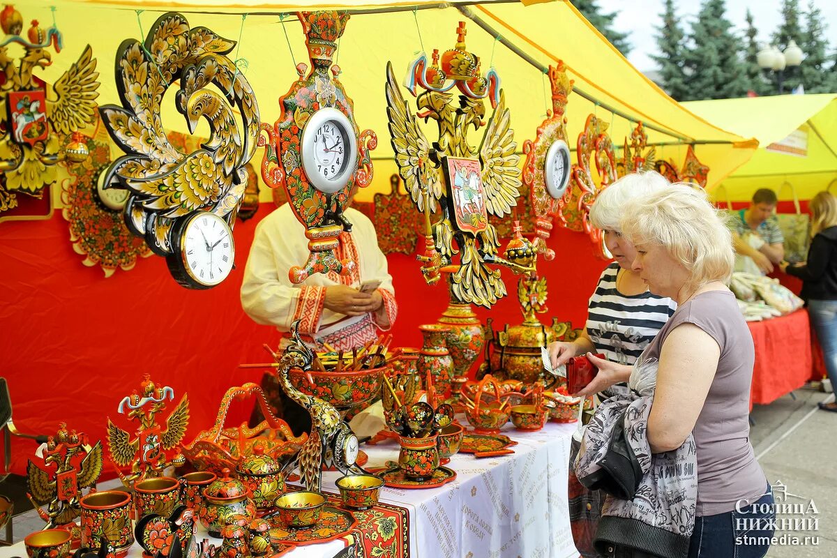 Фестиваль промыслов. Фестиваль НХП Золотая Хохлома Семенов Нижегородская область июнь. Золотая Хохлома Семенов. Золотая Хохлома Семенов рынок. Золотая Хохлома в Нижегородской области.