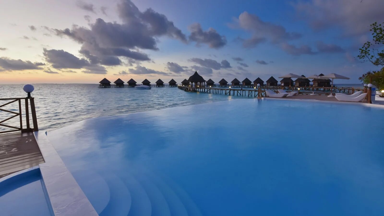 Thulhagiri island. Тулагири Мальдивы. Тулагири Айленд Резорт Мальдивы. Thulhagiri Island Resort Spa 4. Thulhagiri Island Resort 4*, Мальдивы, Северный Мале Атолл.