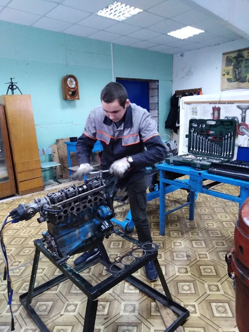 Получить профессию с нуля