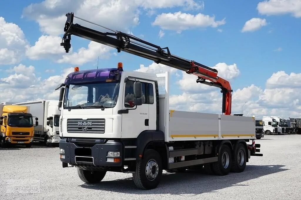 Исузу кран манипулятор 5т. Hiab 10 тонн. Исузу форвард 5 тонн манипулятор. Манипуляторный кран volvo. Isuzu forward 12.