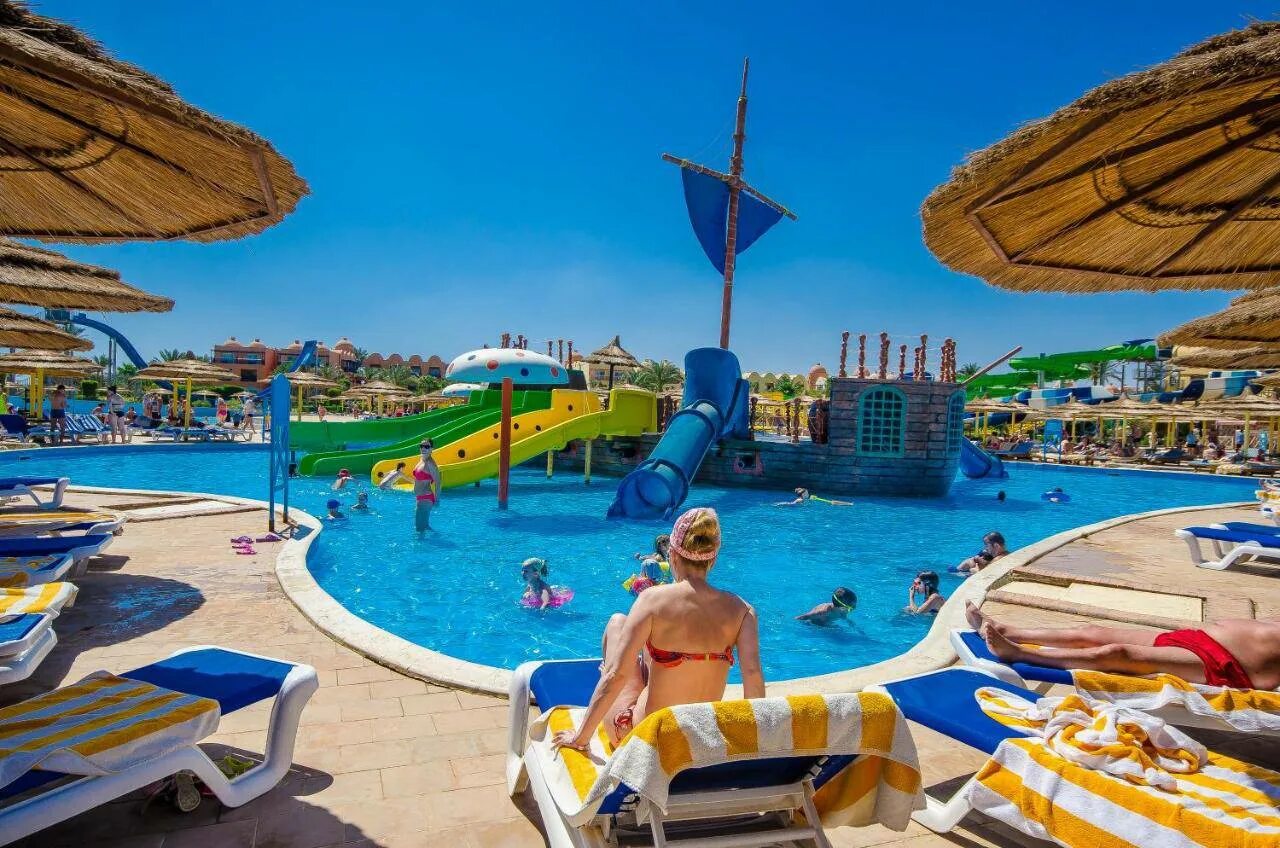 Отель египет spa 5. Titanic Palace & Aqua Park Beach Resort 5*. Titanic Palace Resort & Spa 5*. Отель Titanic Beach Spa & Aqua Park. Отель в Египте Titanic Palace 5.
