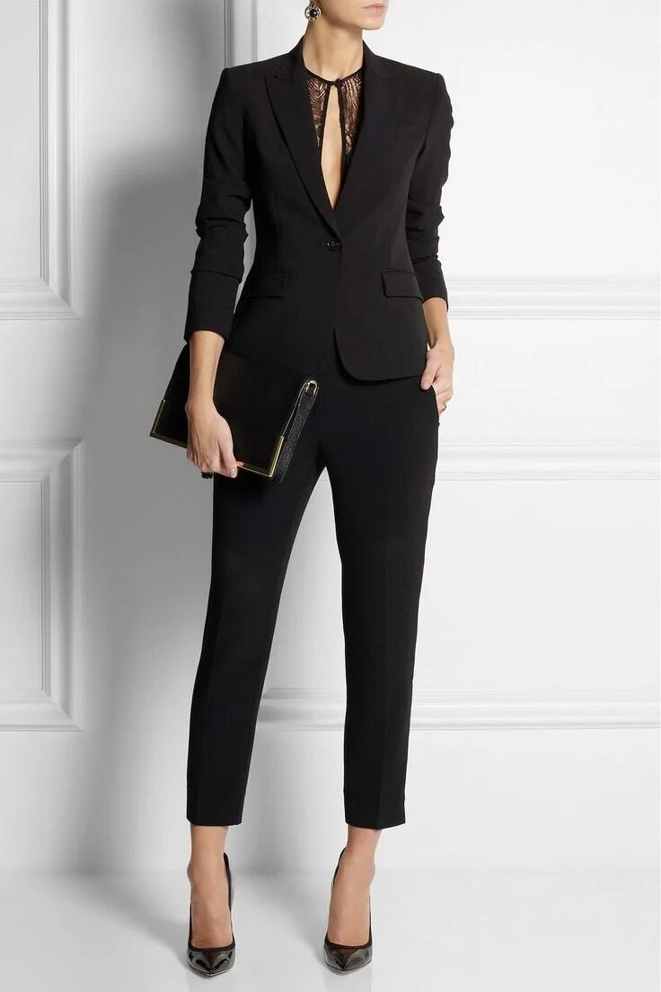 Классическая женская одежда. Красивая офисная одежда для женщин. Офисный костюм. Костюм офисный женский. Строгая одежда для женщин.