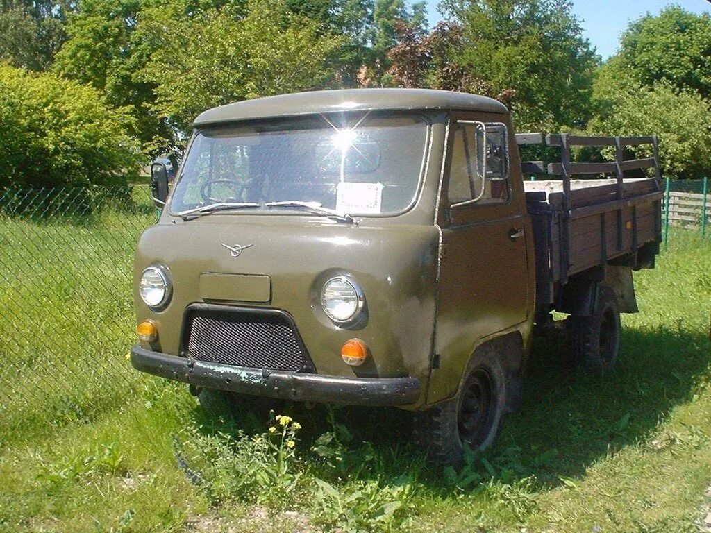 Машины уаз 3303. Уаз 452 головастик. Уаз 3303 бортовой. Уаз 3303 бортовой. Уаз 3303 новый.