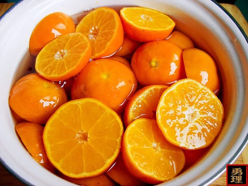 Можно ли варить мандарины. Джем из мандарин. Мандарины гранада. Мандариновое варенье. Мандариновое варенье.