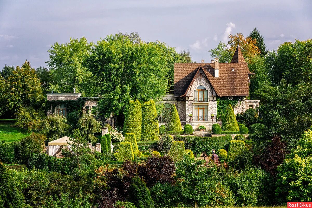 псковский петергоф усадьба ореховно. псков усадьба ореховно. усадьба ореховно пустошкинский район. сайт ореховно псковская область. парк в псковской области ореховно.