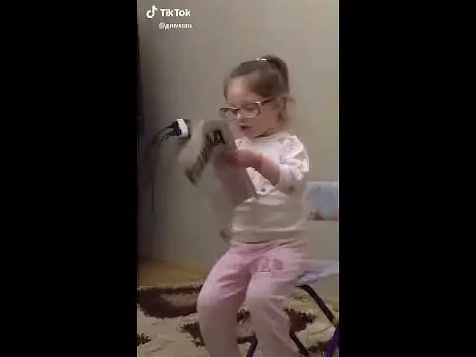 Коуб лого. Coube. Коуб дети. Американские дети. Машина для детей.