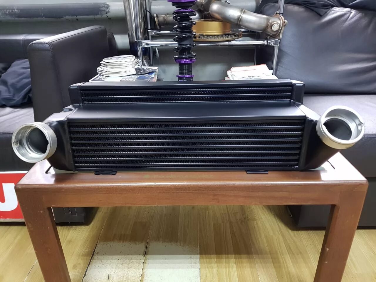 Интеркулер бмв х5 е70 дизель. Интеркулер bmw x5m. Радиатор интеркулера бмв е39. Интеркулер бмв х5 е70. Интеркулер бмв х5.