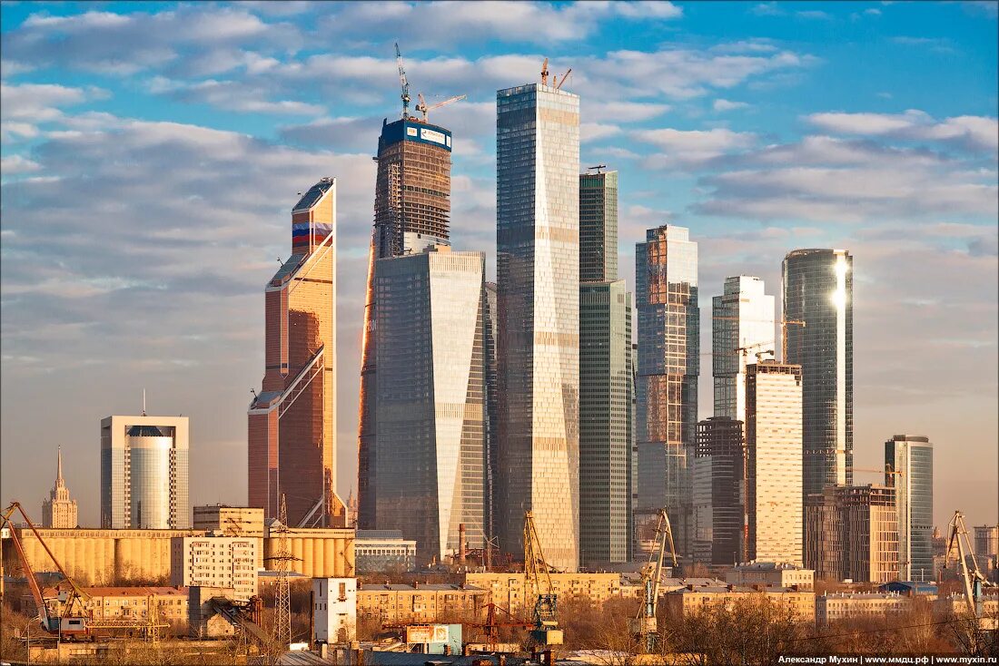 Как попасть на небоскреб. Высотки москоу сити. небоскребы москва сити. архитектура москоу сити. архитектор москва сити.