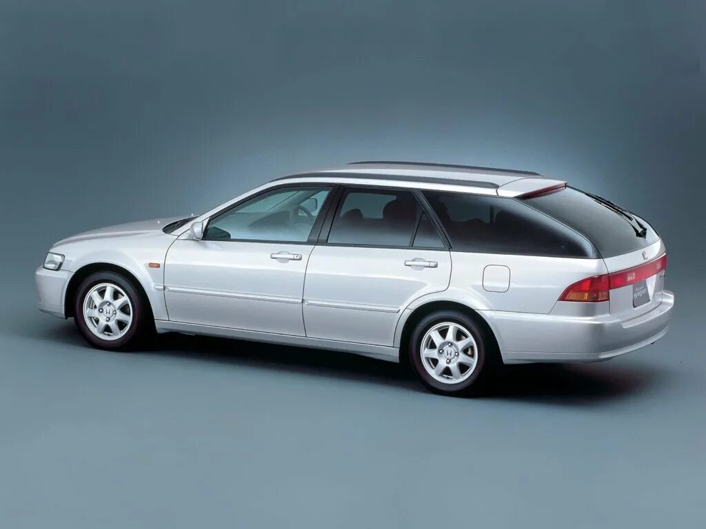 Honda Accord 2002 универсал. Honda Accord vi 1998-2002. Honda Accord 6 Wagon. Honda Accord 5 универсал.