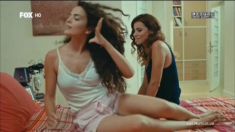 Asli Bekiroglu's Feet - I piedi di Asli Bekiroglu - Page: 1 2025.