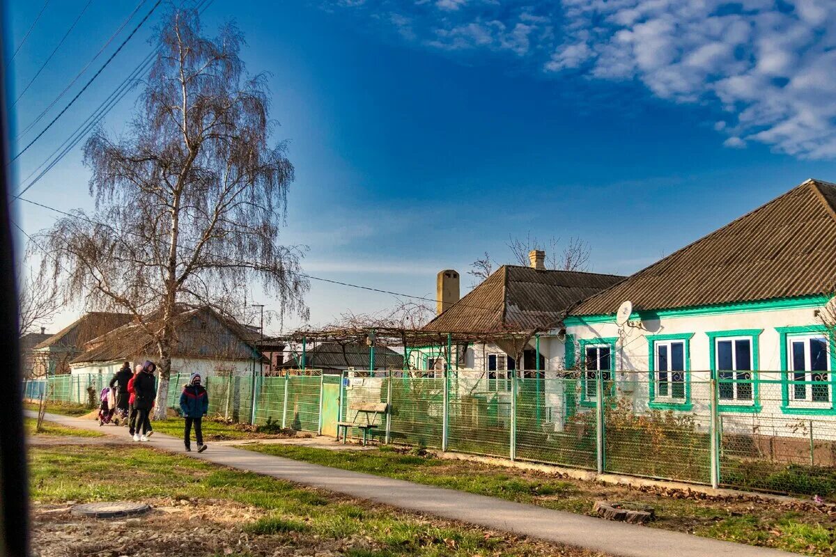 Погода варениковской крымский район краснодарский край. Станица Варениковская Краснодарский край. Кубань станица Варениковская. Станция Варениковская Краснодарский край. Краснодарский край, Крымский район, ст.Варениковская..