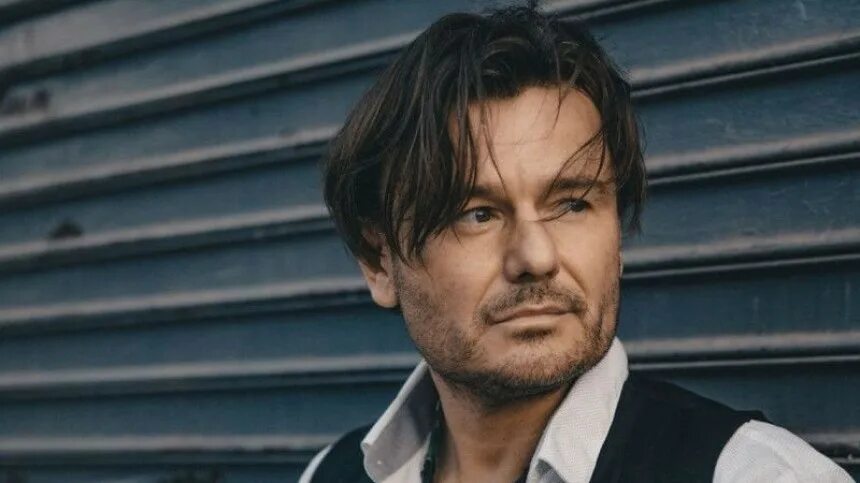 Умер от последствий ковида 43-летний актер из "Кухни" и "Ланцета" Иван Рудаков