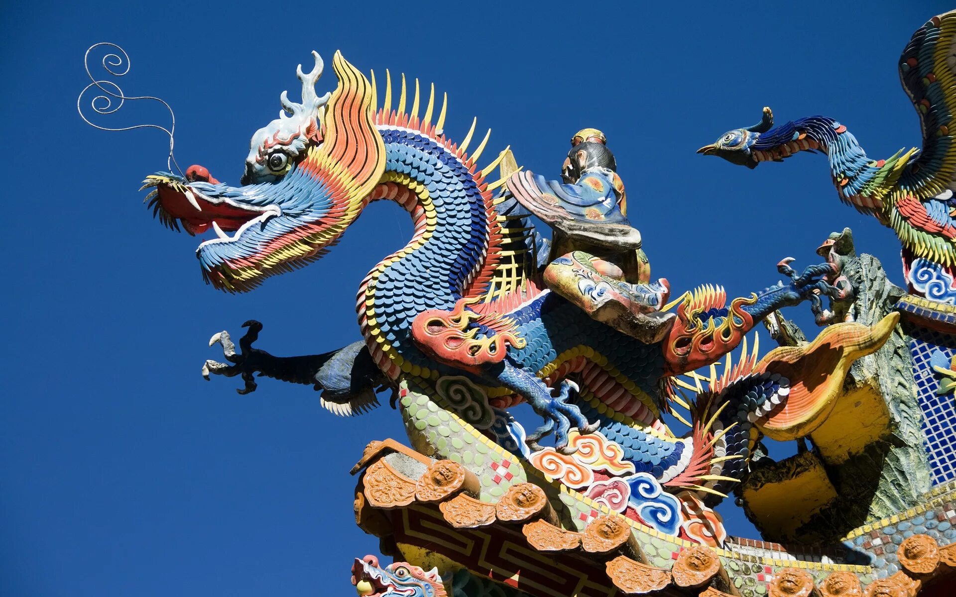Asian dragon fest 2024. Цинлун китайский дракон. Китайская мифология дракон Тяньлун. Лазоревый дракон Китай. Императорский дракон древнего Китая.