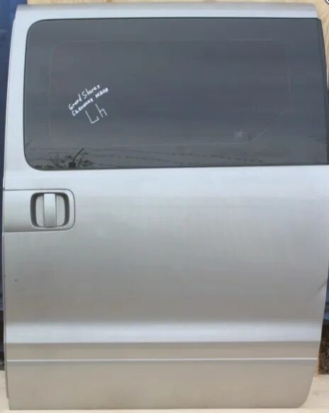 как снять стекло сдвижной двери гранд старекс. Starex дверь сдвижная. дверь сдвижная хендай гранд старекс. сдвижная дверь старекс в старом кузове. Starex 1999-2006 сдвижное стекло на дверь.