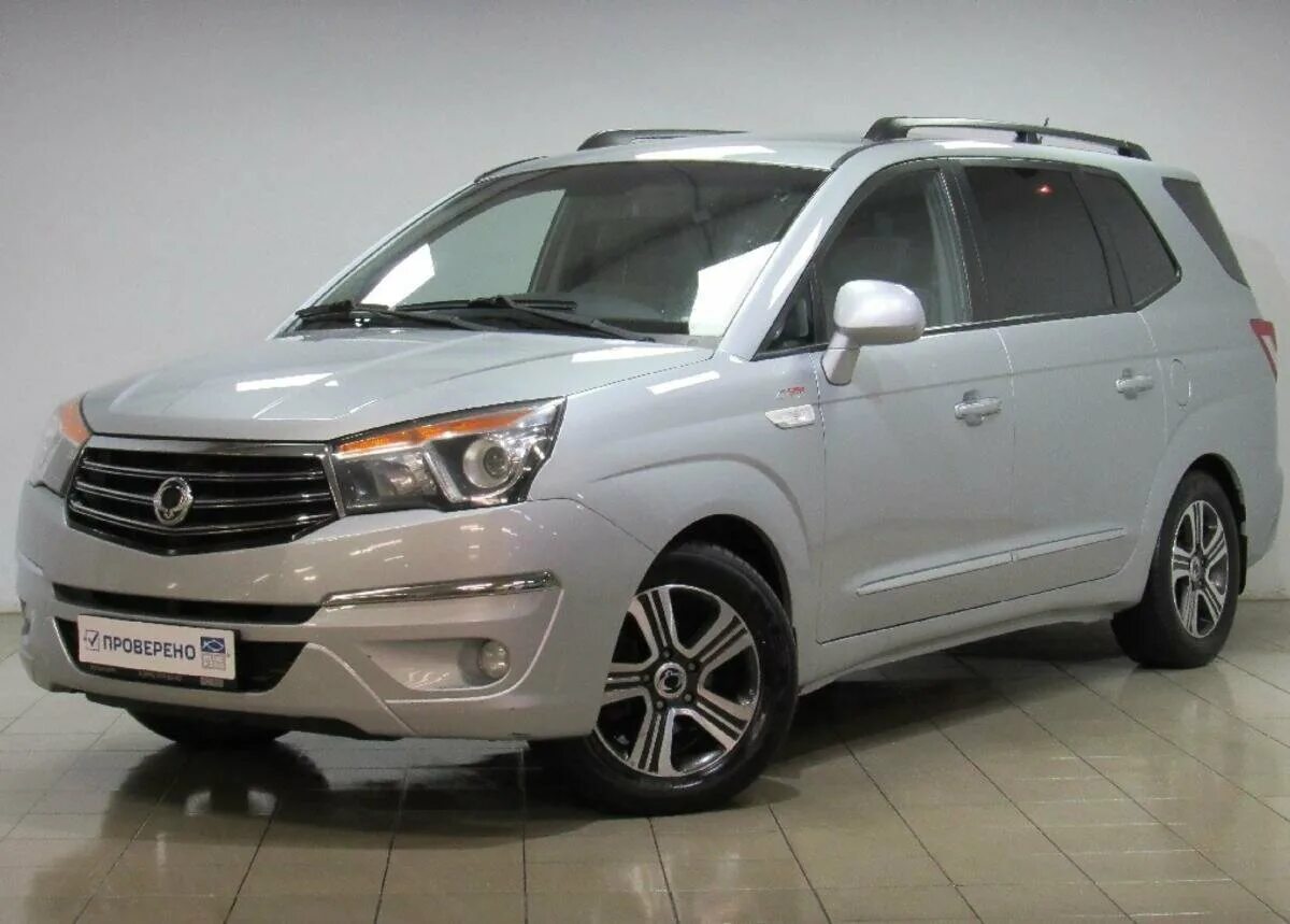 Саньенг ставик купить. SSANGYONG Stavic 2013. Саньенг Ставик 2014. SSANGYONG Stavic 2019. SSANGYONG Stavic 2022.