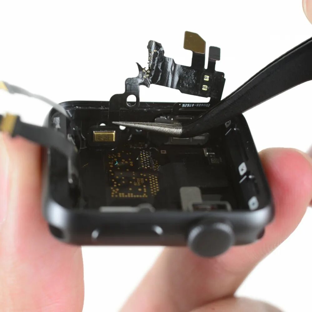 Ремонт часов iwatch undefined. Apple watch Teardown. Apple watch в разборе. Apple watch разобранные. Apple IWATCH В разборе.