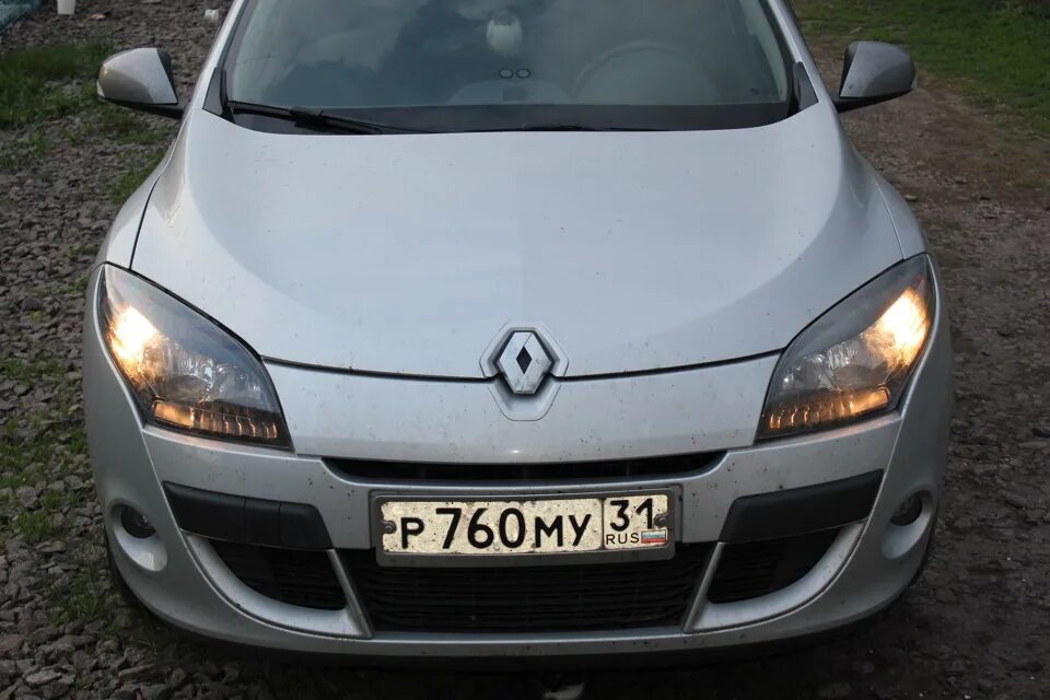 Дхо рено меган 3. ДХО Renault Megane 3. ДХО Рено Меган 2. Ходовые огни Рено Меган 2. Ходовые огни Renault Megane III.