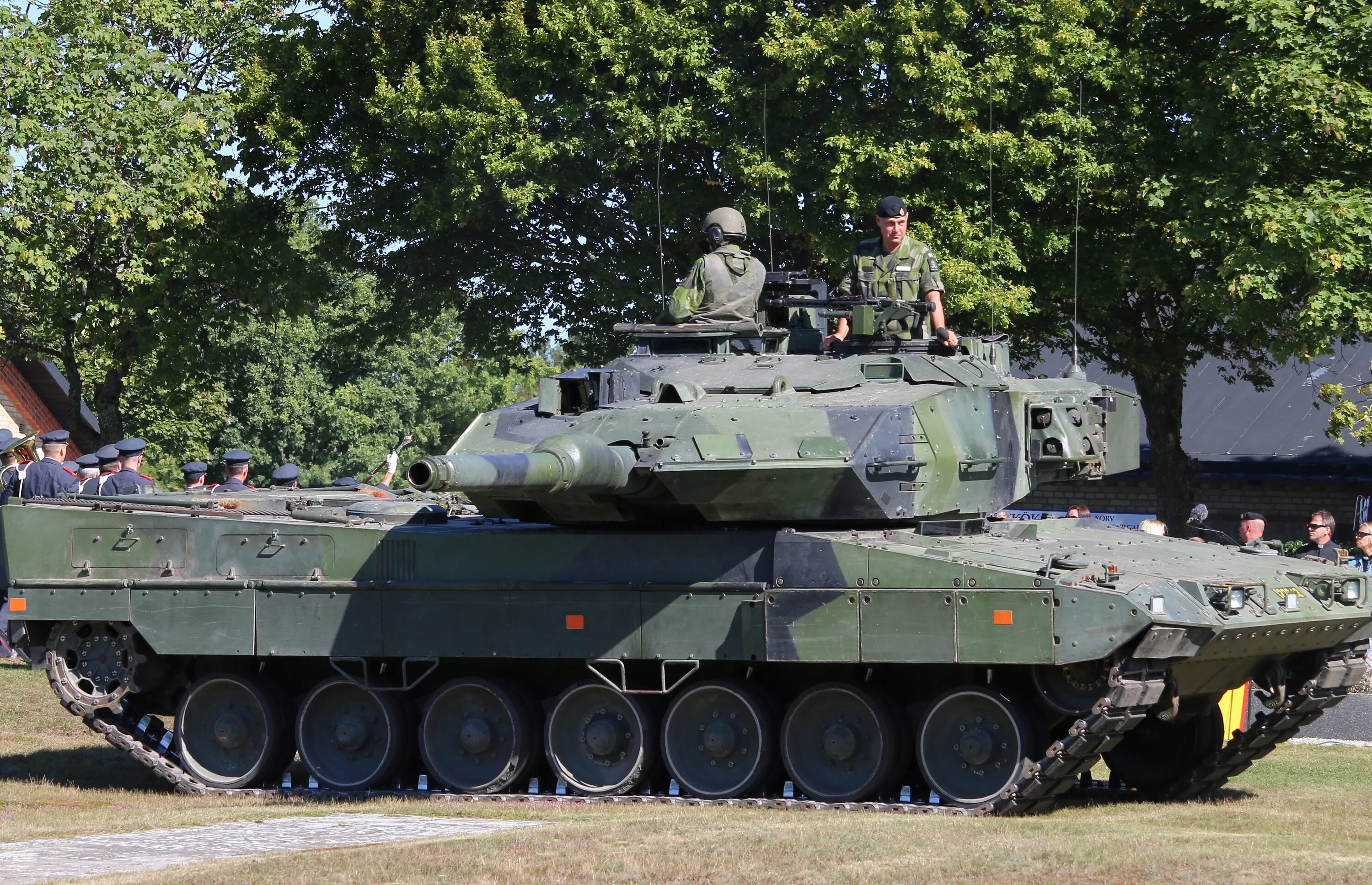 Strv 122b. Танк Stridsvagn 122. Strv 122 танк. Шведский Stridsvagn 122.