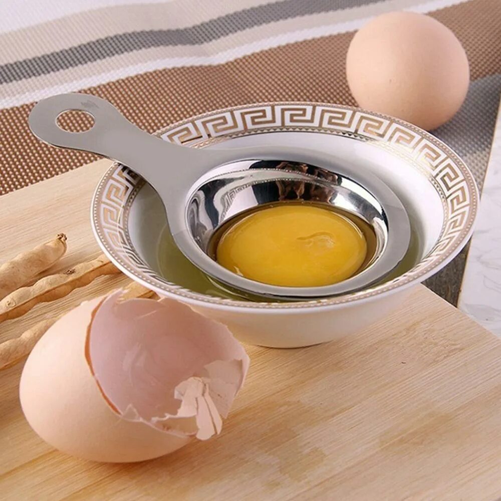 Egg separator. Сепаратор яичного белка. Отделитель желтка от яйца от белка. Сито пластиковое для яиц. Отделить белок от желтка специальной насадкой.