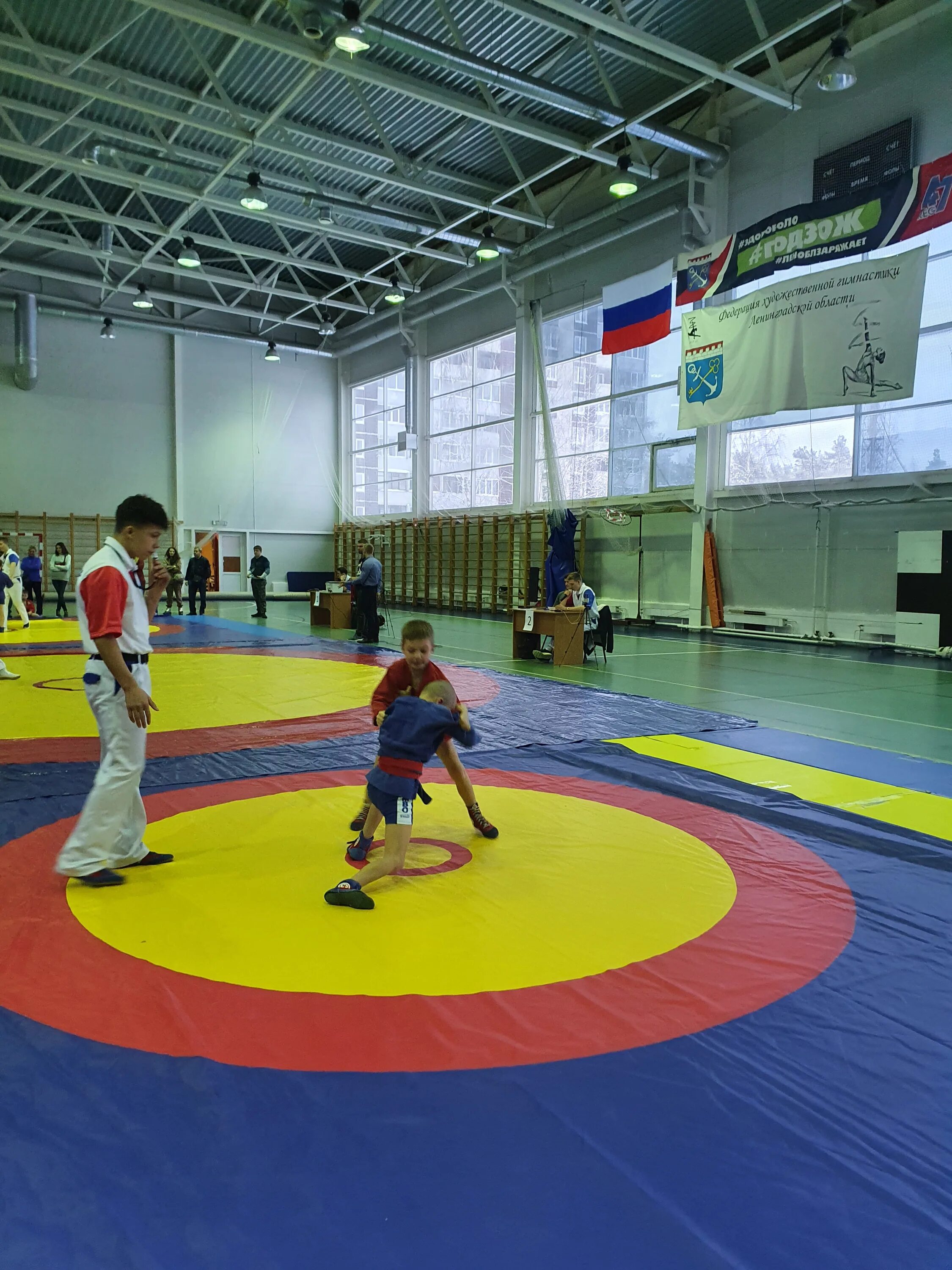 Спортивный комплекс отрадное ул. Спорткомплекс отрадное. Москва улица хачатуряна 10 стр 1 спортивный комплекс отрадное. Молодёжный отрадное воронеж спорткомплекс. Спортивный комплекс отрадное воронеж.