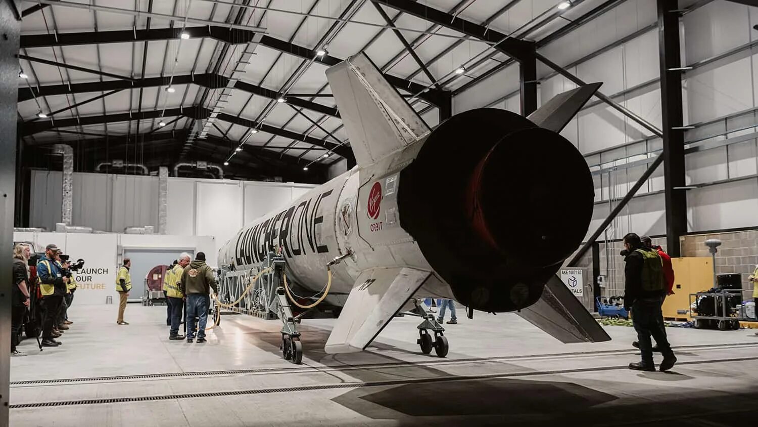 First launch. Ракета в космосе. launcherone. ракеты великобритании. космодром.