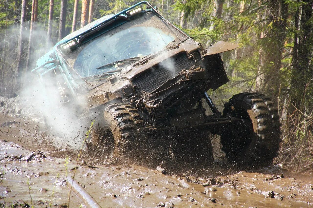 Полный привод jeep. Лт40 4х4 грязевые. Полноприводной джип в грязи. Автоспорт трофи. Машина 10 по грязи.