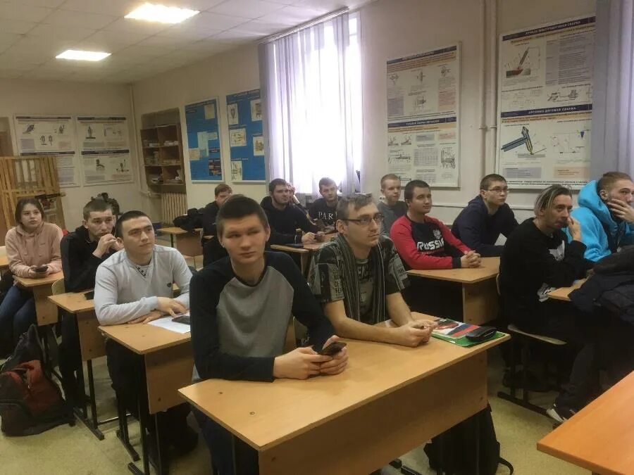 Чатт. Новосибирский автотранспортный техникум. Автотранспортный колледж. Выпускники автотранспортного колледжа. Выпускной автотранспортный колледж.