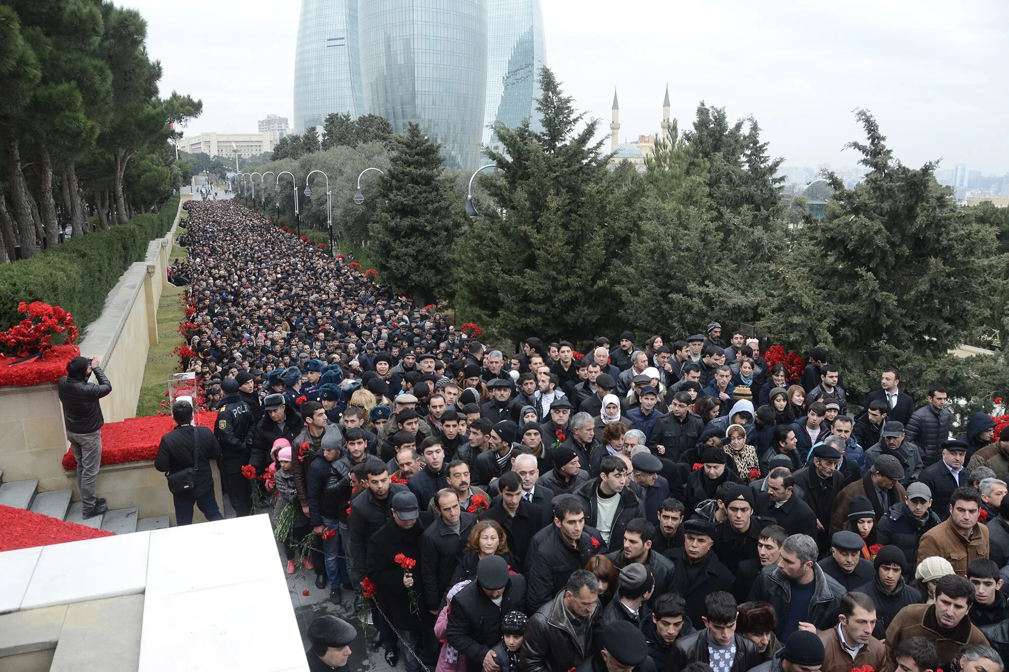 20 января можно. 20 Января Азербайджан. Чёрный январь Азербайджан. День скорби в Азербайджане.