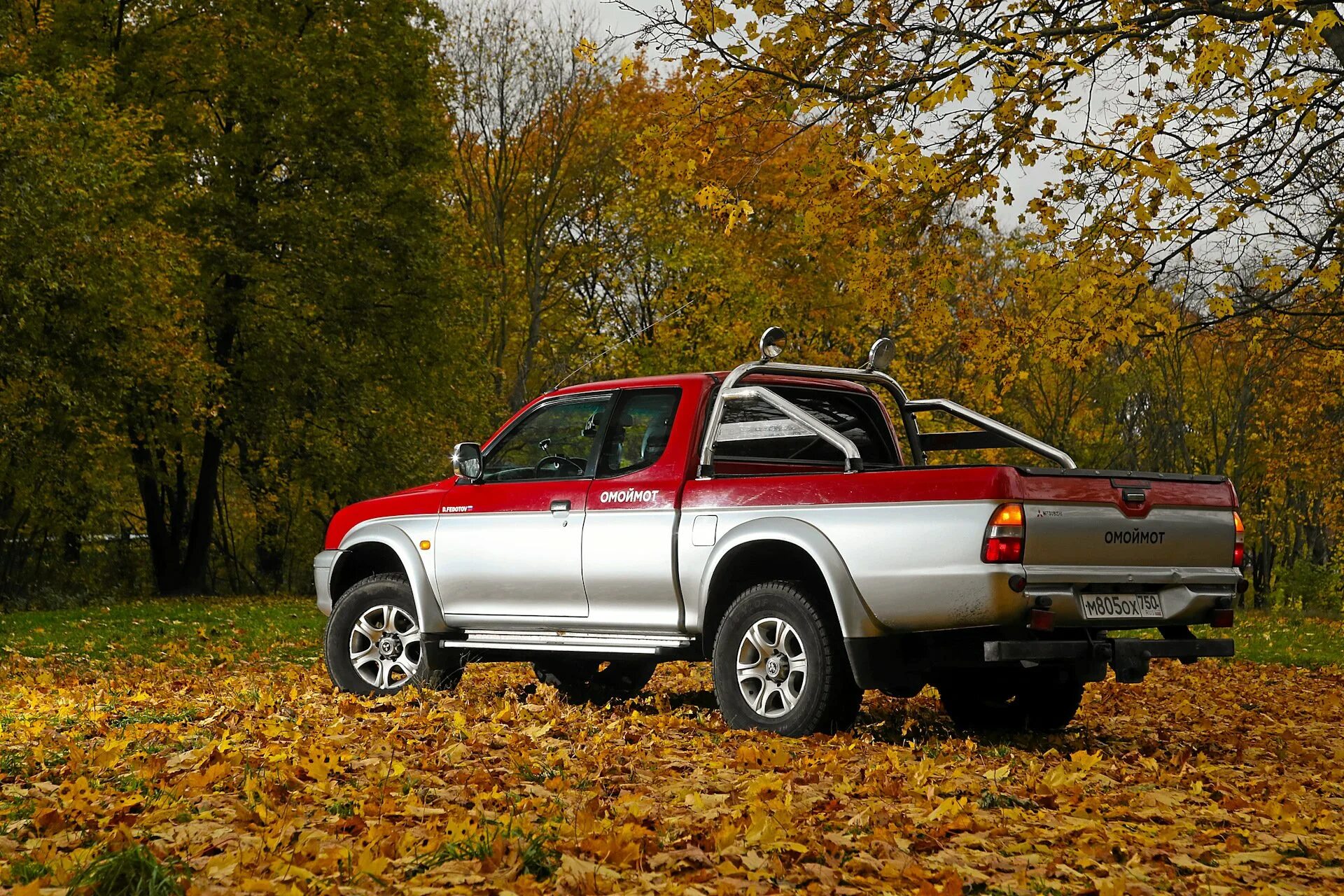 Митсубиси l200 1986. Мицубиси л200 1 поколения. Mitsubishi l200 1 поколение. Mitsubishi l200 старый.