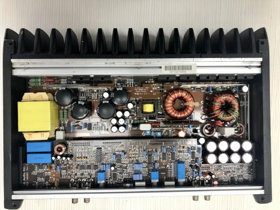 Jl audio c1-075ct. Jl audio jd 500/1. Усилитель jl audio e4300. Jl audio a6450. Jl audio 300/4v3.