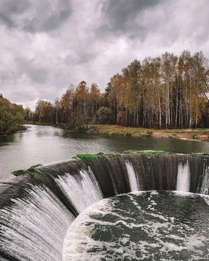 Гэс ярополец плотина. Плотина на ярополецкой гэс. Ярополец гэс волоколамск. Ленина. Ярополецкая гэс и волоколамский водопад.