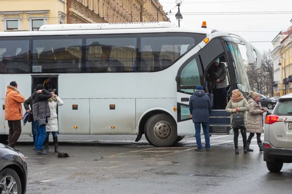 Перевозки автобусы спб. Автобус и маршрутка Хельсинки - СПБ. Автобус в Финляндию из СПБ. Петербург Хельсинки автобус. До Хельсинки на маршрутке.