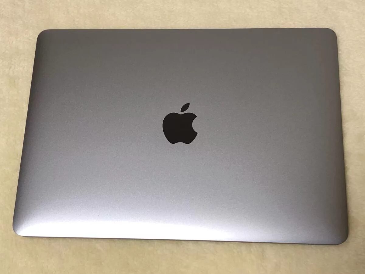 Серый macbook. Серый macbook