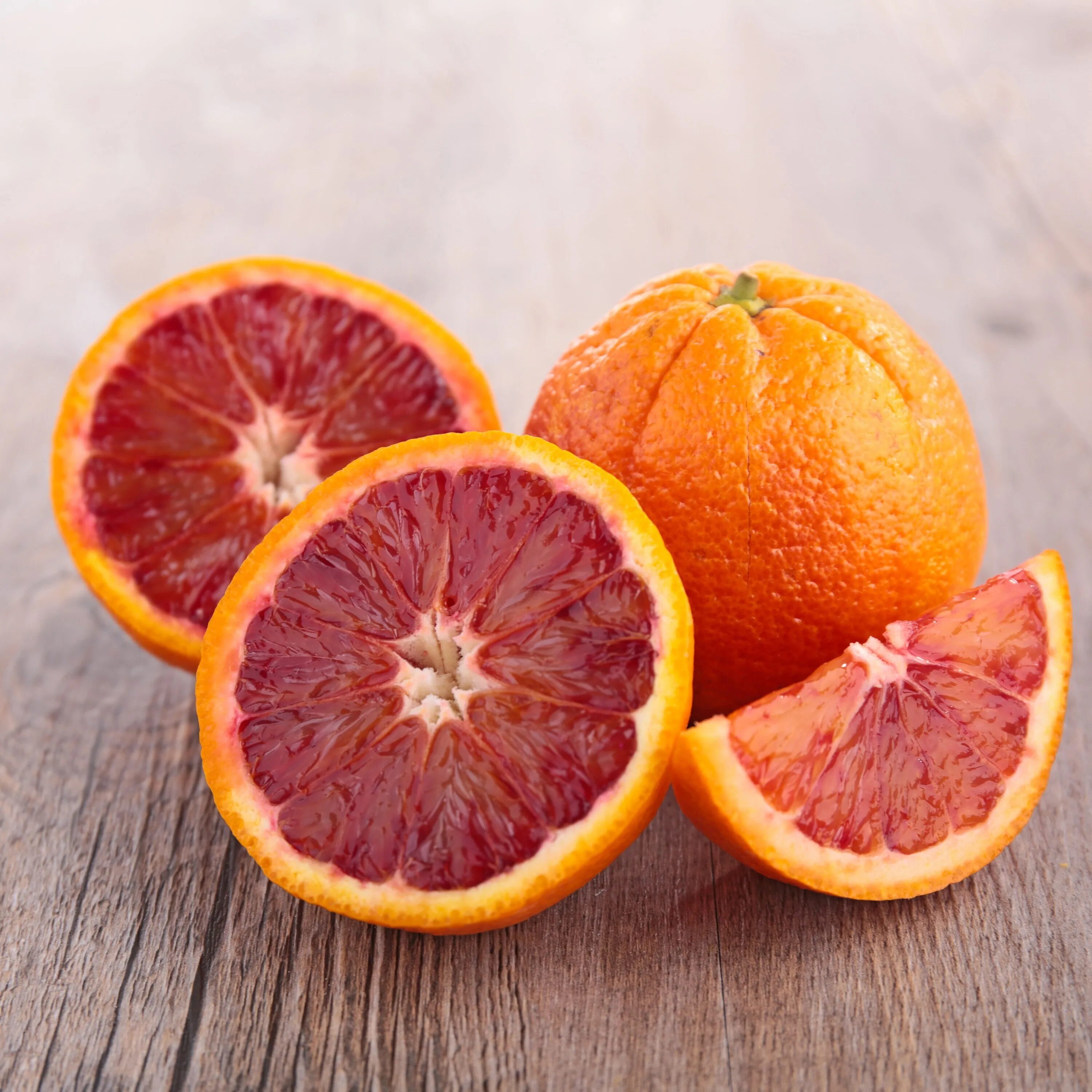 Кровавый Сицилийский апельсин. Красный Сицилийский апельсин. Красный Сицилийский апельсин и грейпфрут. Красный (Кровавый) Сицилийский апельсин.