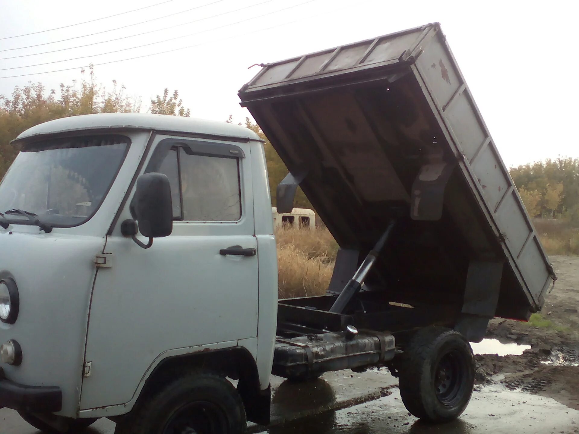 Объявлений уаз бортовой куплю. УАЗ головастик 3303 самосвал. УАЗ 3303 бортовой самосвал. УАЗ 3303 бортовой самосвал заводской. УАЗ головастик 3303 самосвал новый.