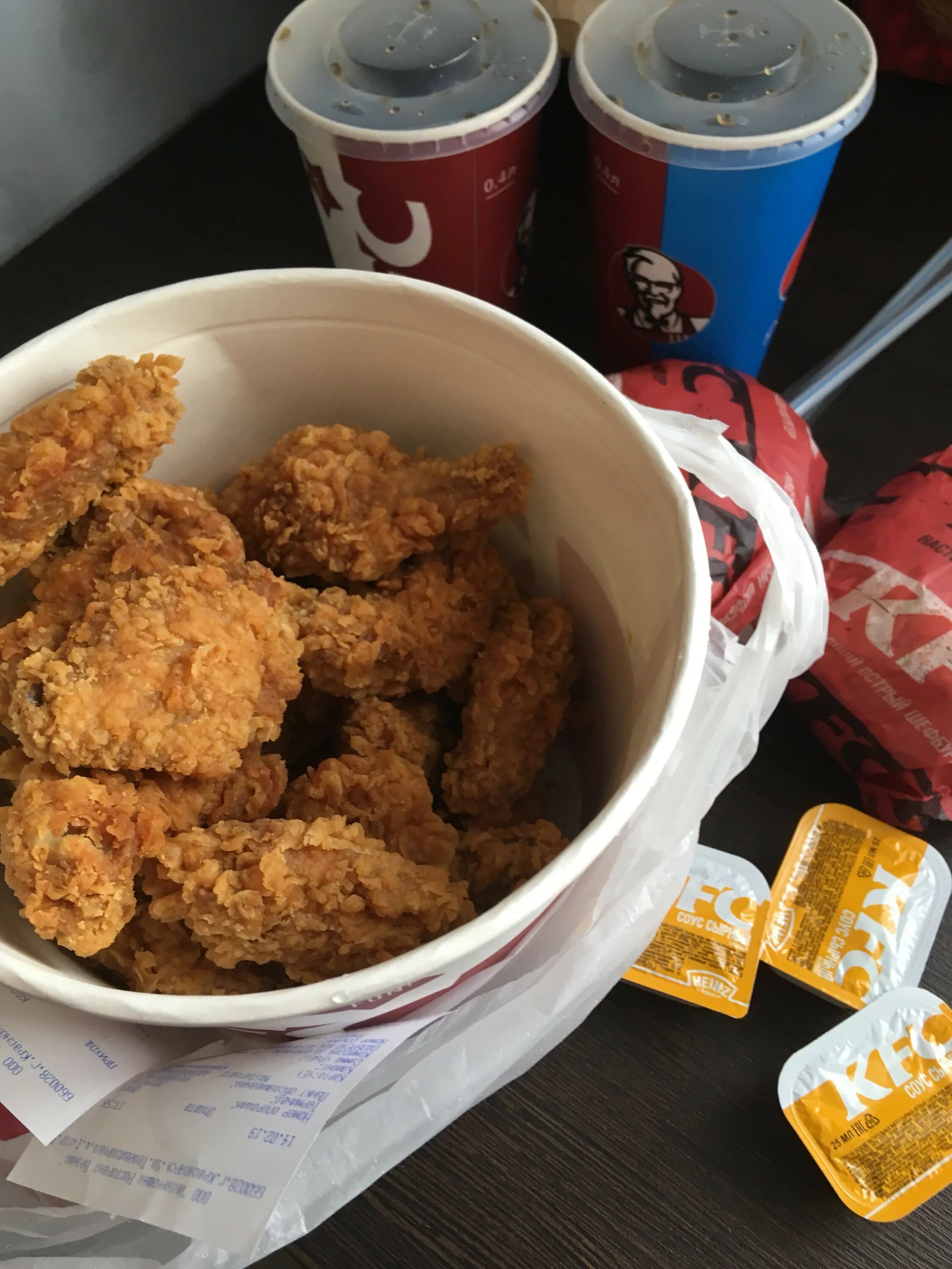 Доставка крылышек kfc