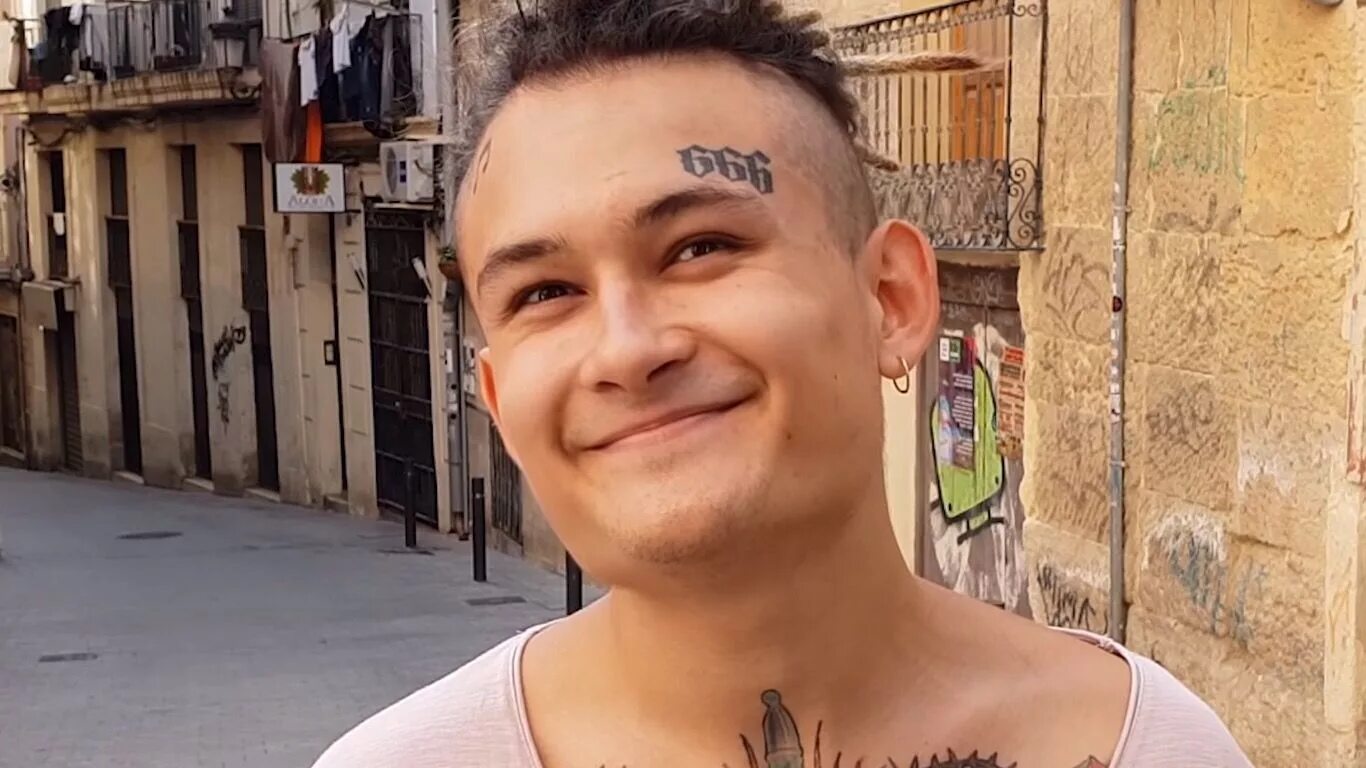 3d тату. красивые маленькие тату для девушек. простые татуировки. тату змеи маленькая. тату мультяшные герои.