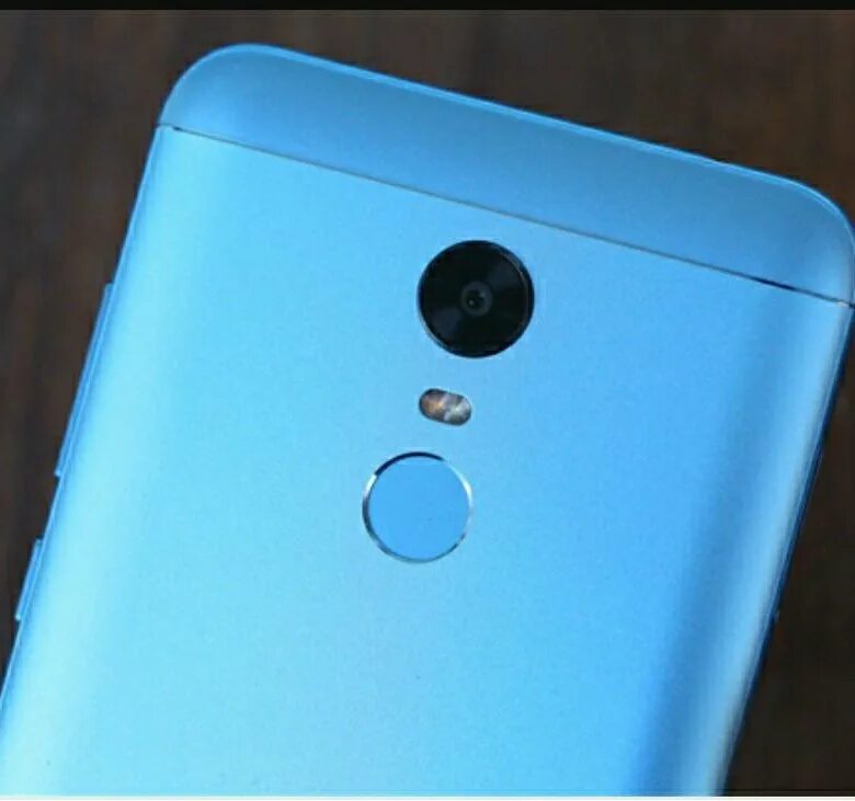 Redmi 5 plus 4. Redmi 5 Plus. Xiaomi Redmi 5 Plus 32 GB Blue. Redmi 5 Plus голубой. Редми 5 плюс фото.