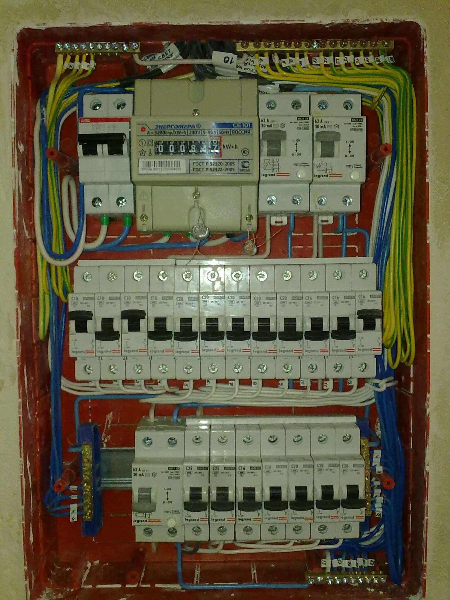 Электро сборка электрощитов 200кв. Электрощит 200*200*200. Электрощит в дом 100 кв.м. Электрический щиток в частном доме.