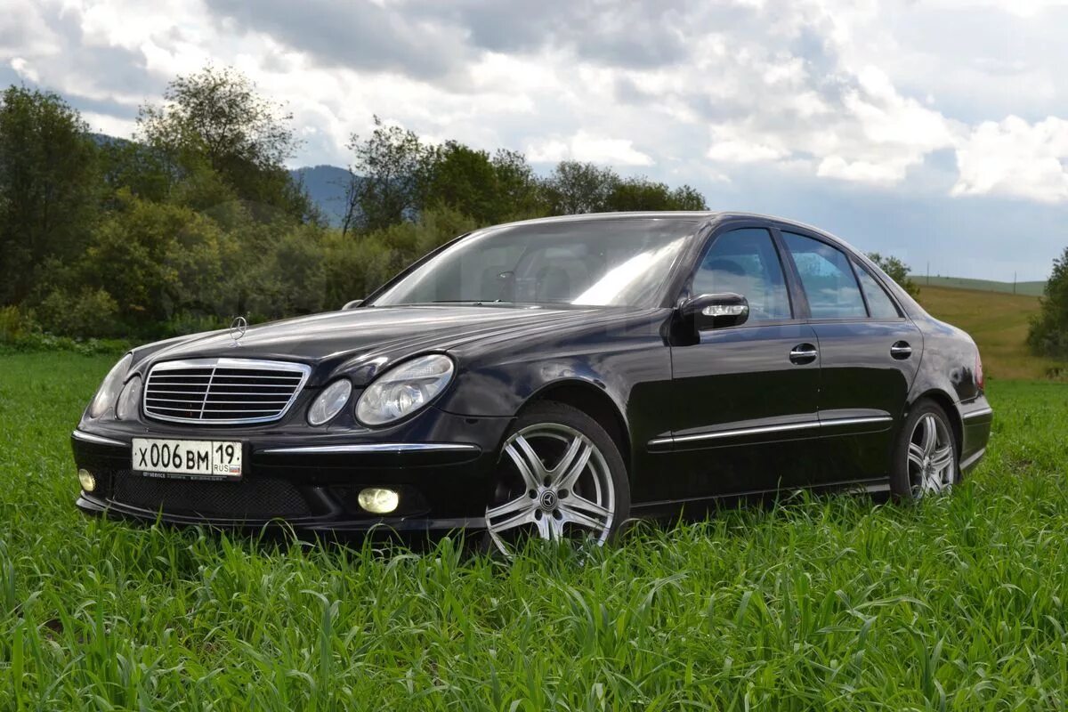 Е класс 2003 года. Мерседес е класс 2003. mercedes e200 2000. мерседес е200 2003. w211 2000.