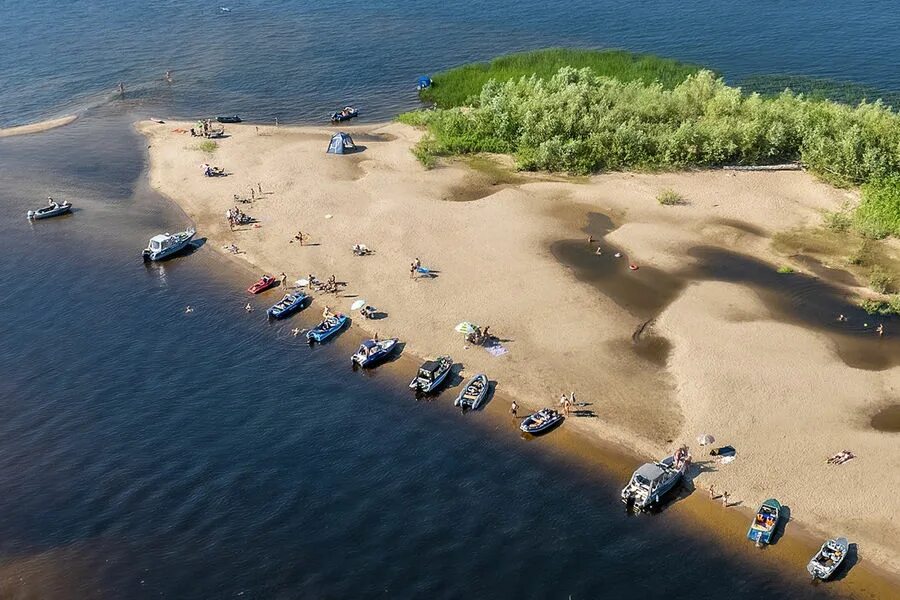 Полуостров копылово тольятти. Пляж раковая коса. Острова на волге самара. Самара волга остров зелененький. Коса самара.