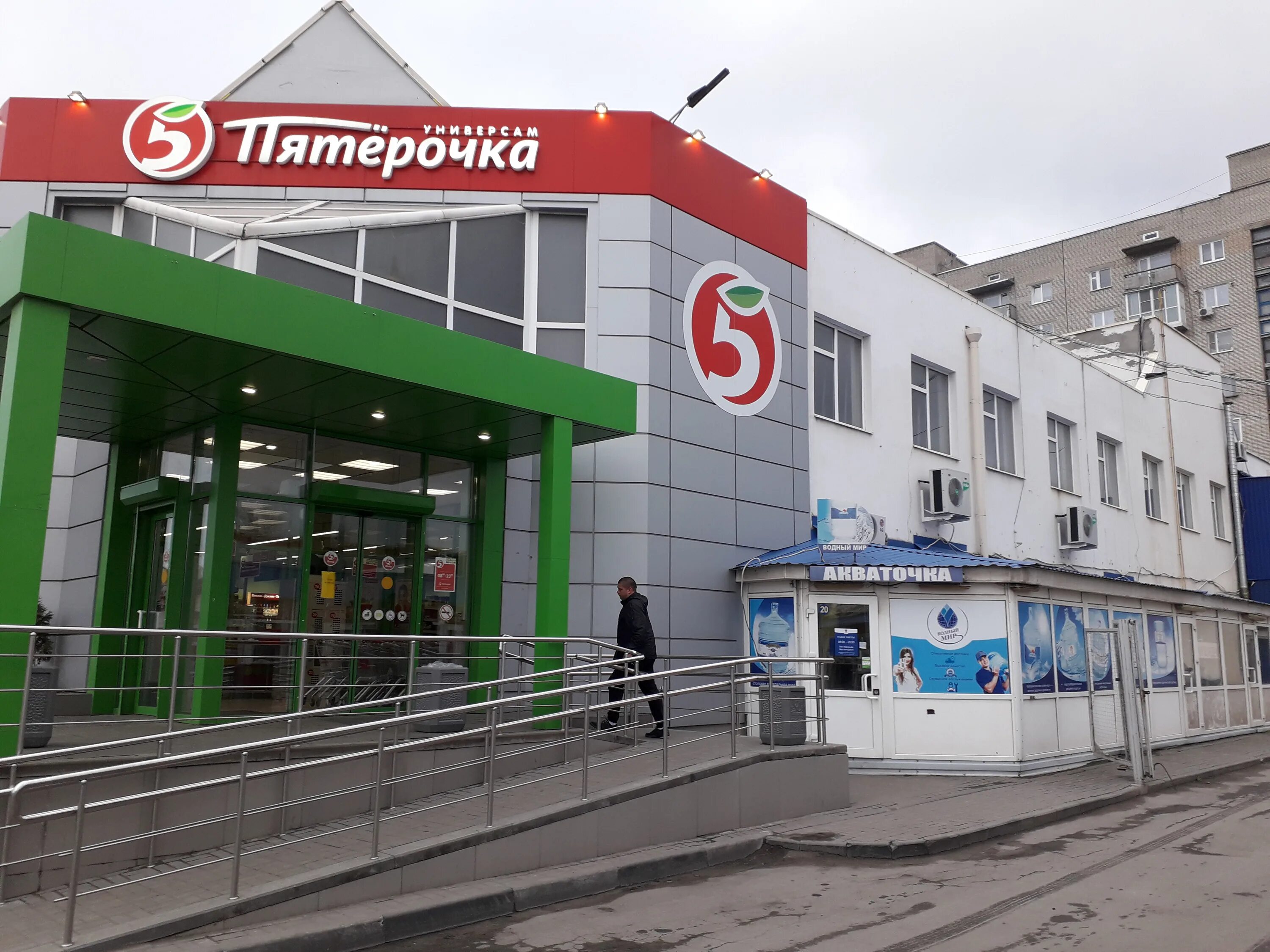 Улица ленина 115 город шахты. Шахты хабарова 27ж. Народный 78 шахты. Улица советская шахты. Победа революции 174а.