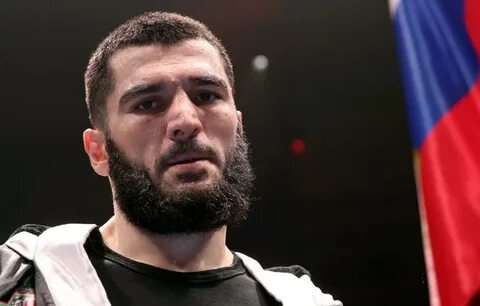 Кого побеждал бетербиев
