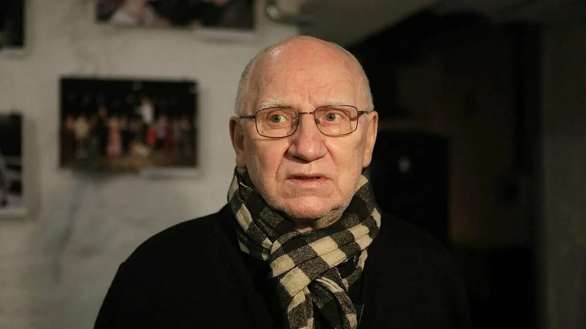 Дмитрий назаров 2022. Баринов иноагент. Дмитрий назаров актер. Виктор петрович баринов война за отель. Баринов александр викторович.