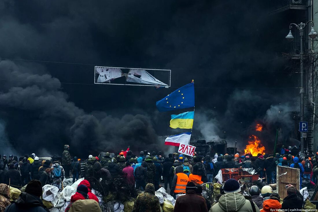 Евромайдан на Украине в 2014. Майдан 2014 площадь независимости. Украина Киев Евромайдан. Киев 2014 год Майдан. Майдан на украине в 2014 простыми словами