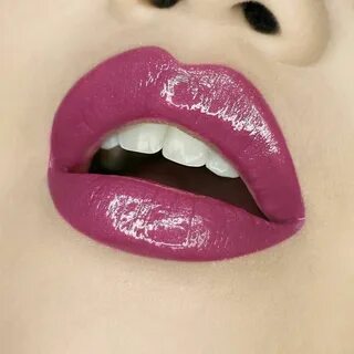 Color lips