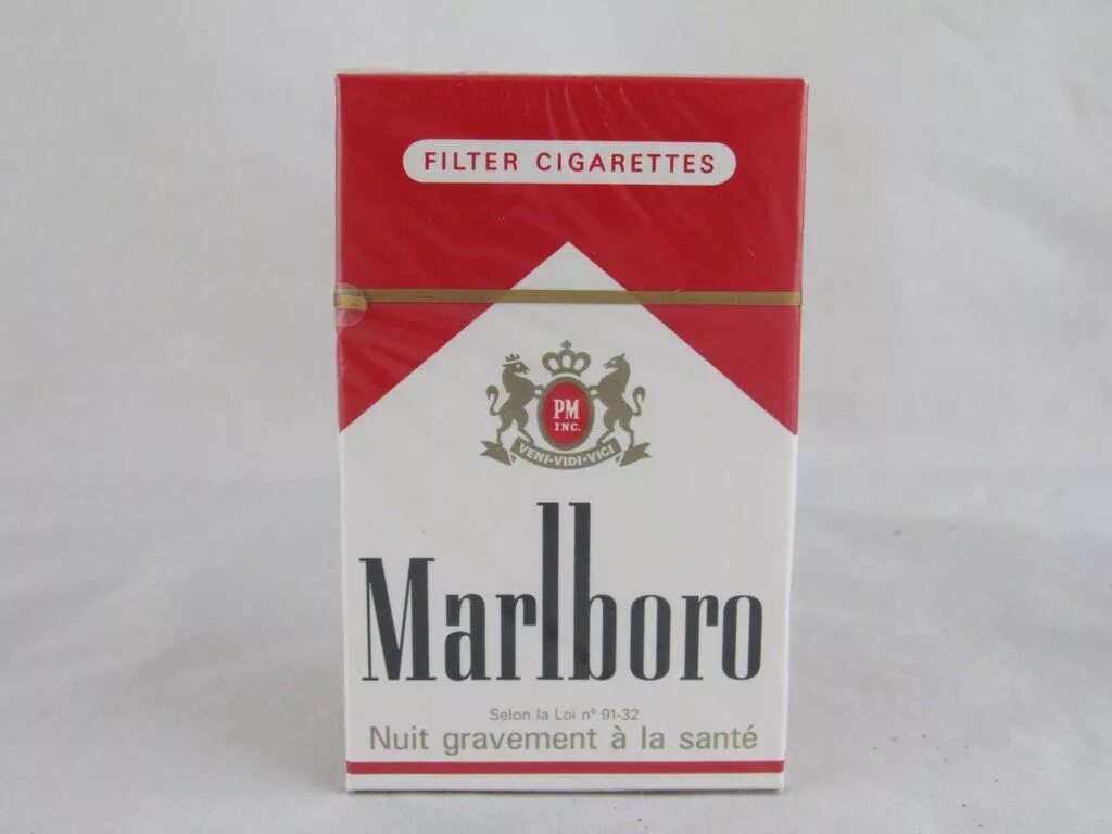 Купить мальборо красный. Сигареты Marlboro Red красный. Marlboro красная пачка. Пачка сигарет Мальборо красный. Сигареты Мальборо красные 2023.