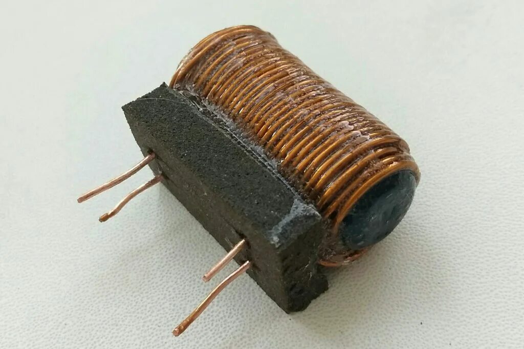 медная катушка дроссель er4017. 762. L1 катушка индуктивности. катушка индуктивности 100 мкгн. индуктивность катушка индуктивности дроссель.