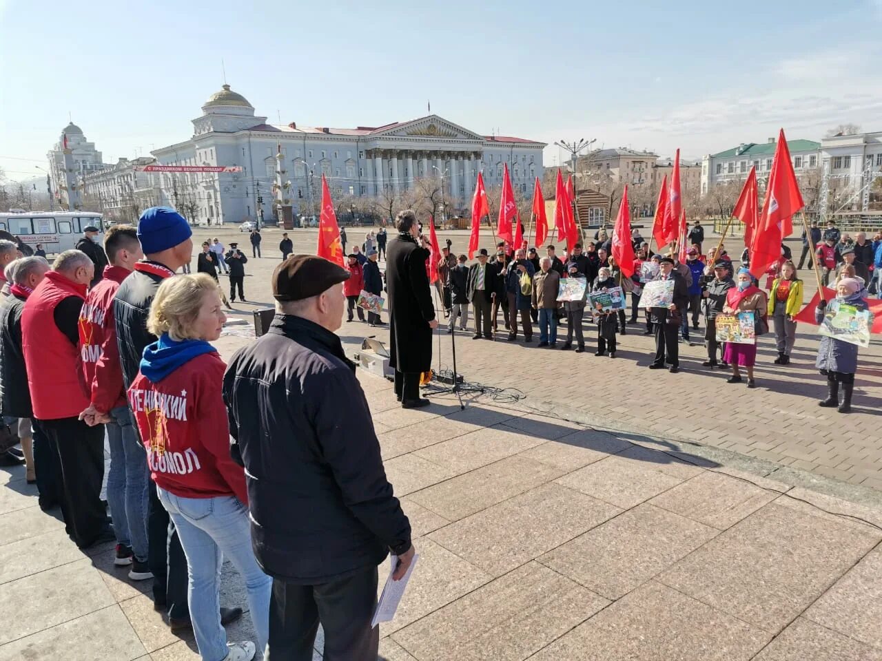 Митинг в чите. 1 Мая КПРФ митинг 2022. С днем трудящихся. 1 Мая праздник коммунистов. 1 Мая Чита.